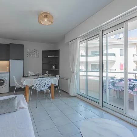 Centre 200 M De La Apartment *